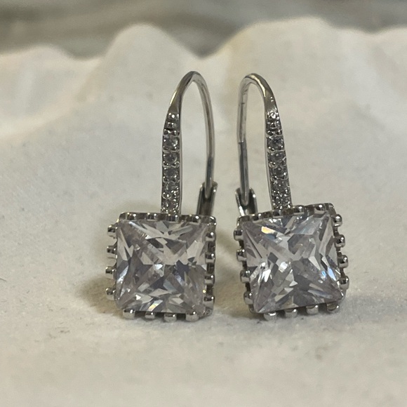 Sterling silver earrings - Picture 1 of 5